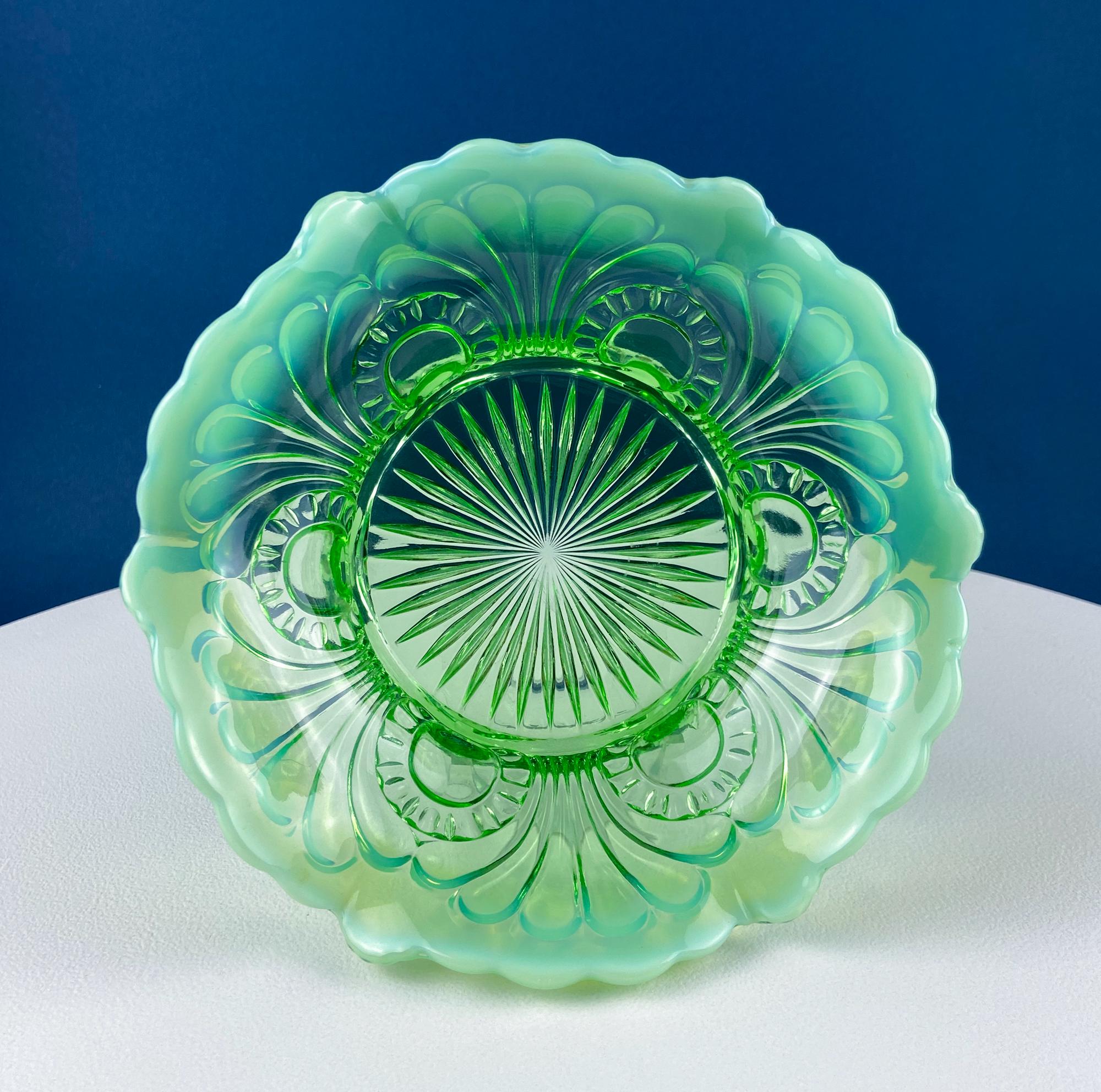 Vintage Fenton Emerald Green Depression Glass Fruit Candy Serving Bowl with Art Deco Motifs. Opaque Scalloped Edge. Dining Room Table Decor.