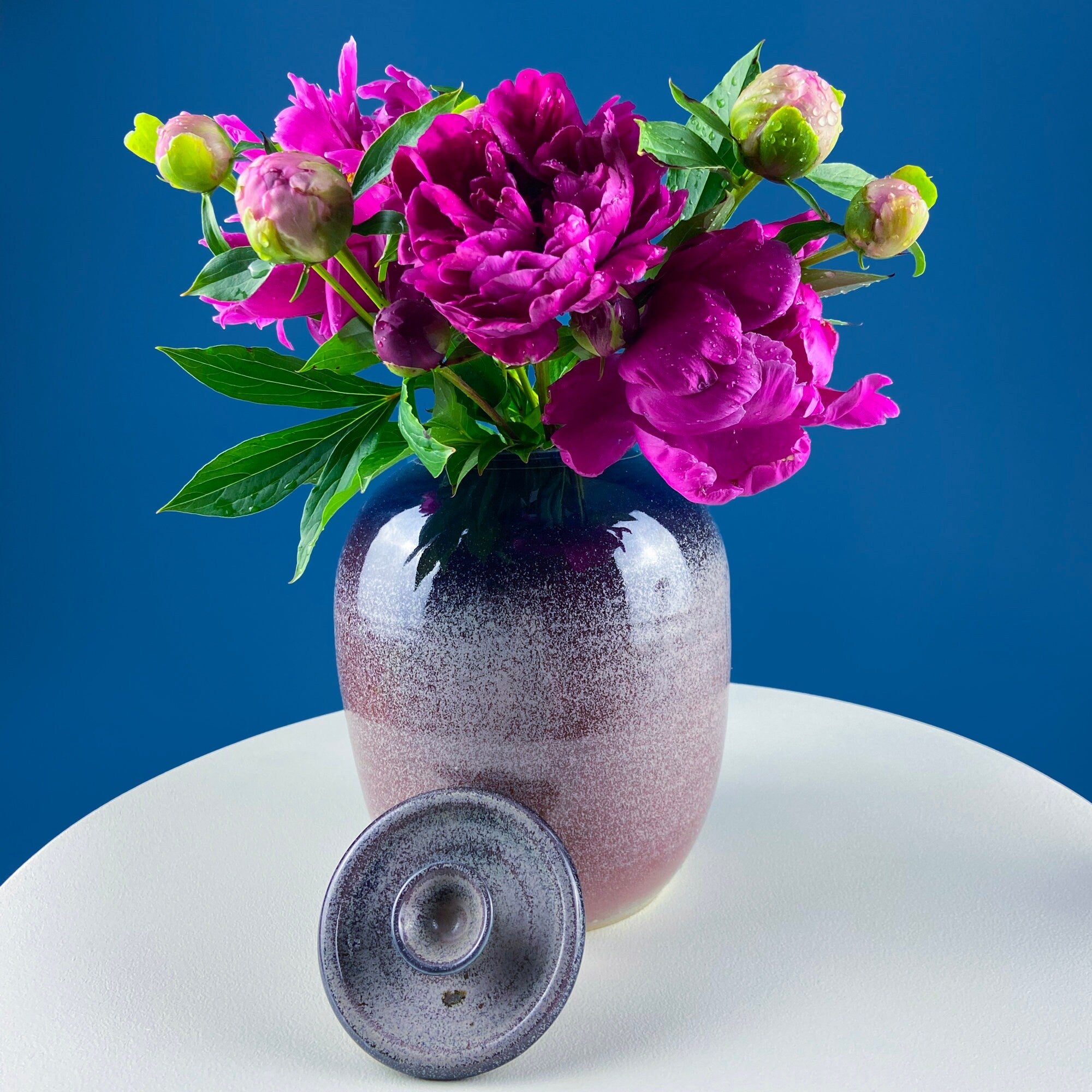 Clay High Gloss Gradient Color Urn with Lid. Hand Made Flower Vase. Rustic Home or Cabin Decor. Modern Farmhouse. Florist Supplies.