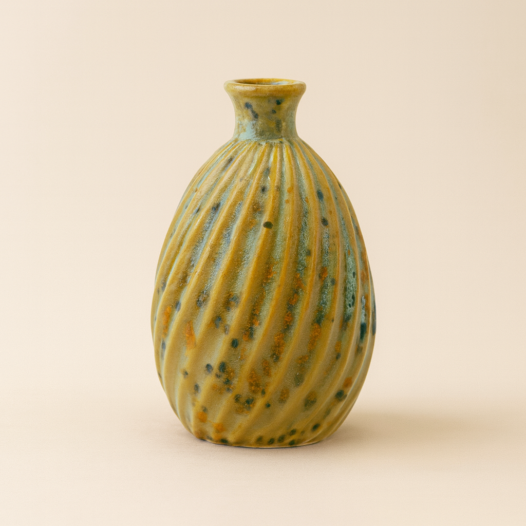 Twist Vase urn